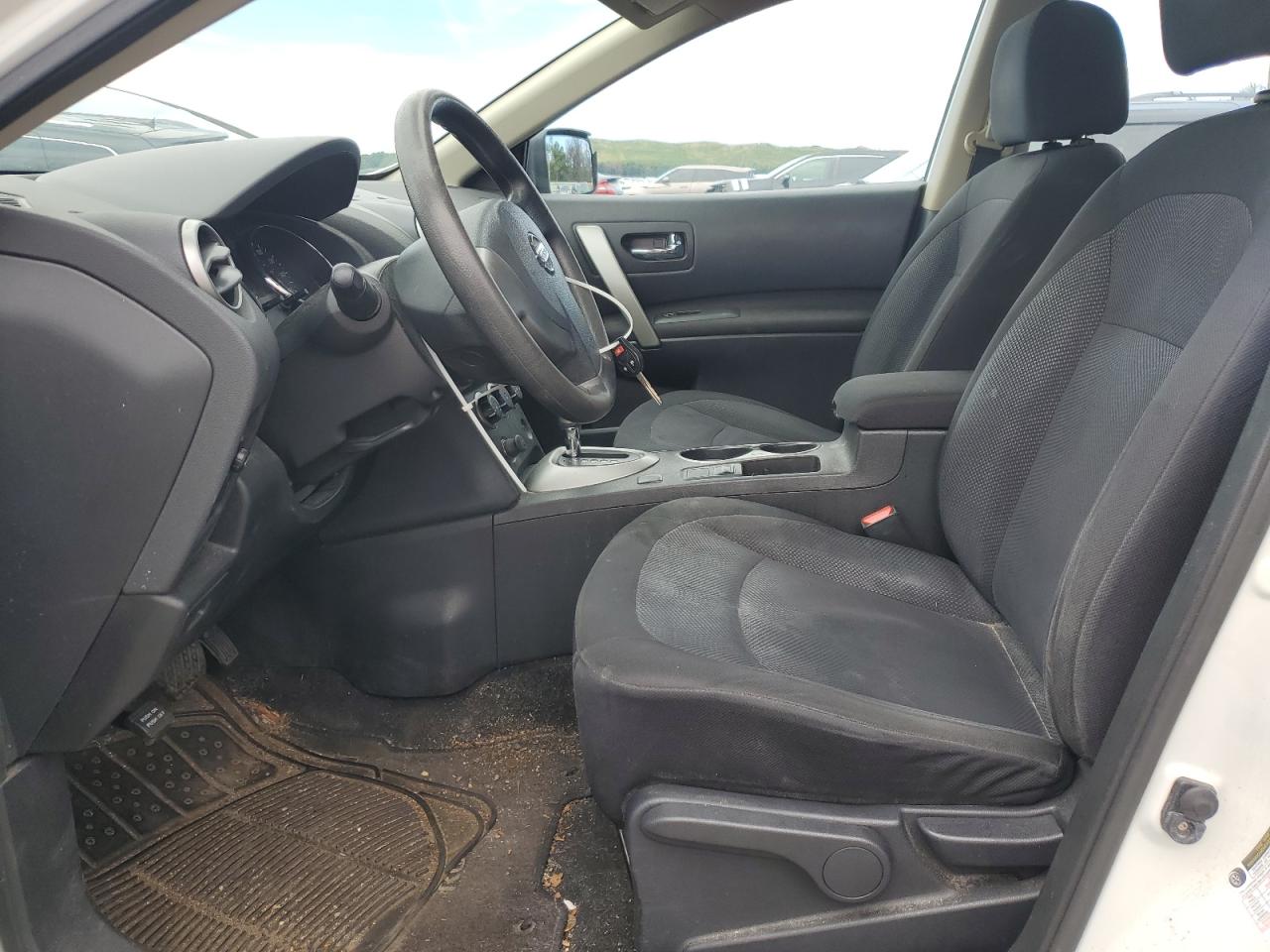 2013 Nissan Rogue S VIN: JN8AS5MV1DW663957 Lot: 69504485