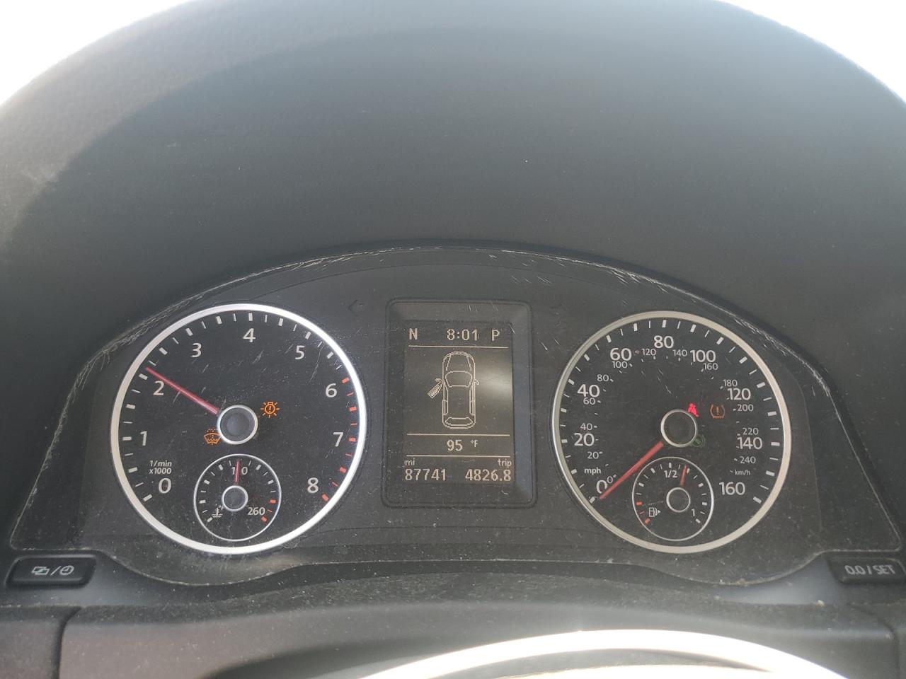 2017 Volkswagen Tiguan Wolfsburg VIN: WVGSV7AX2HK041370 Lot: 68865975