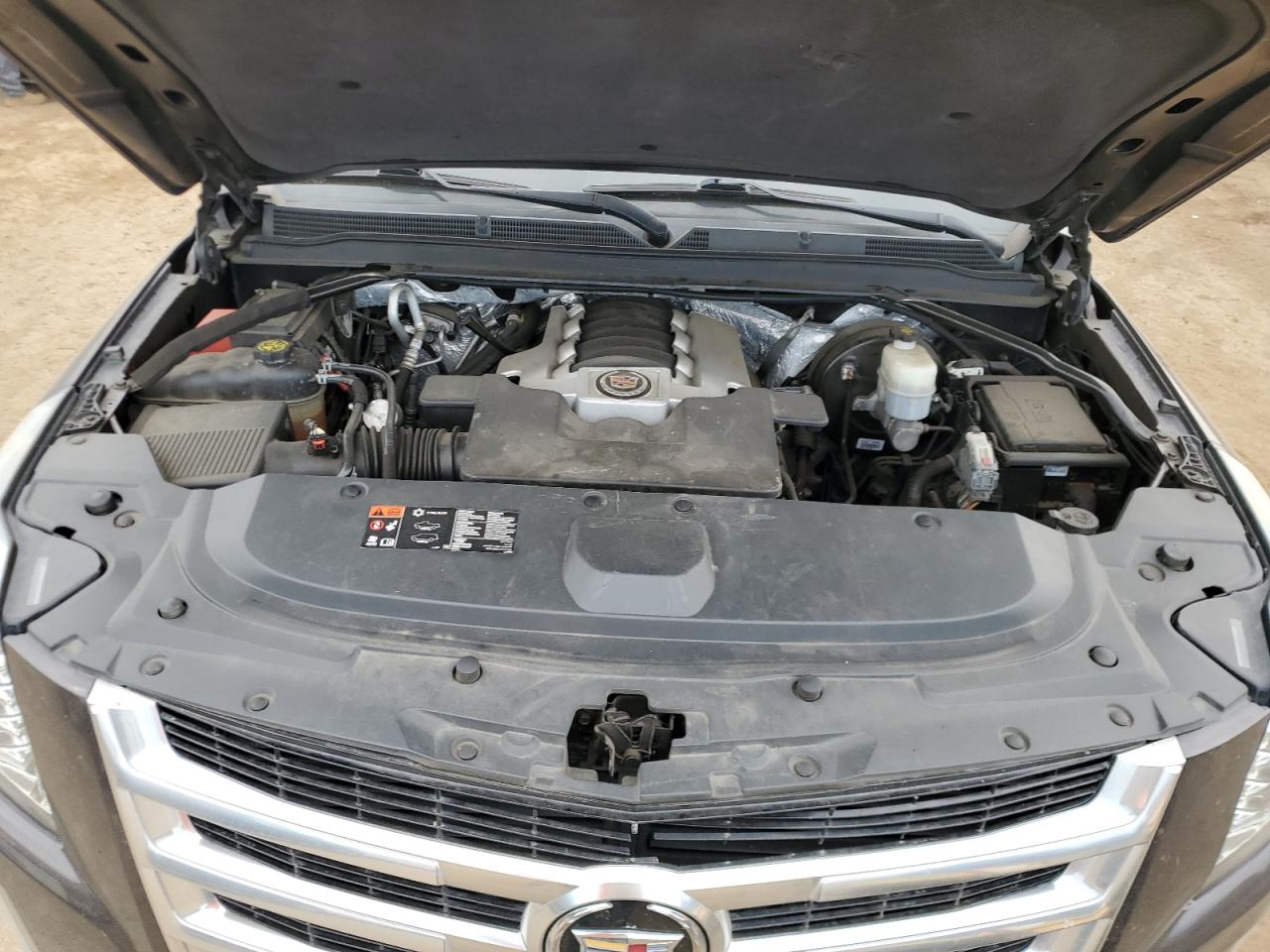 2015 Cadillac Escalade Luxury VIN: 1GYS4BKJ7FR174077 Lot: 68317665