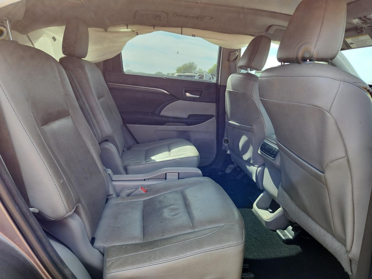 2017 Toyota Highlander Limited VIN: 5TDYZRFH7HS208380 Lot: 70395435