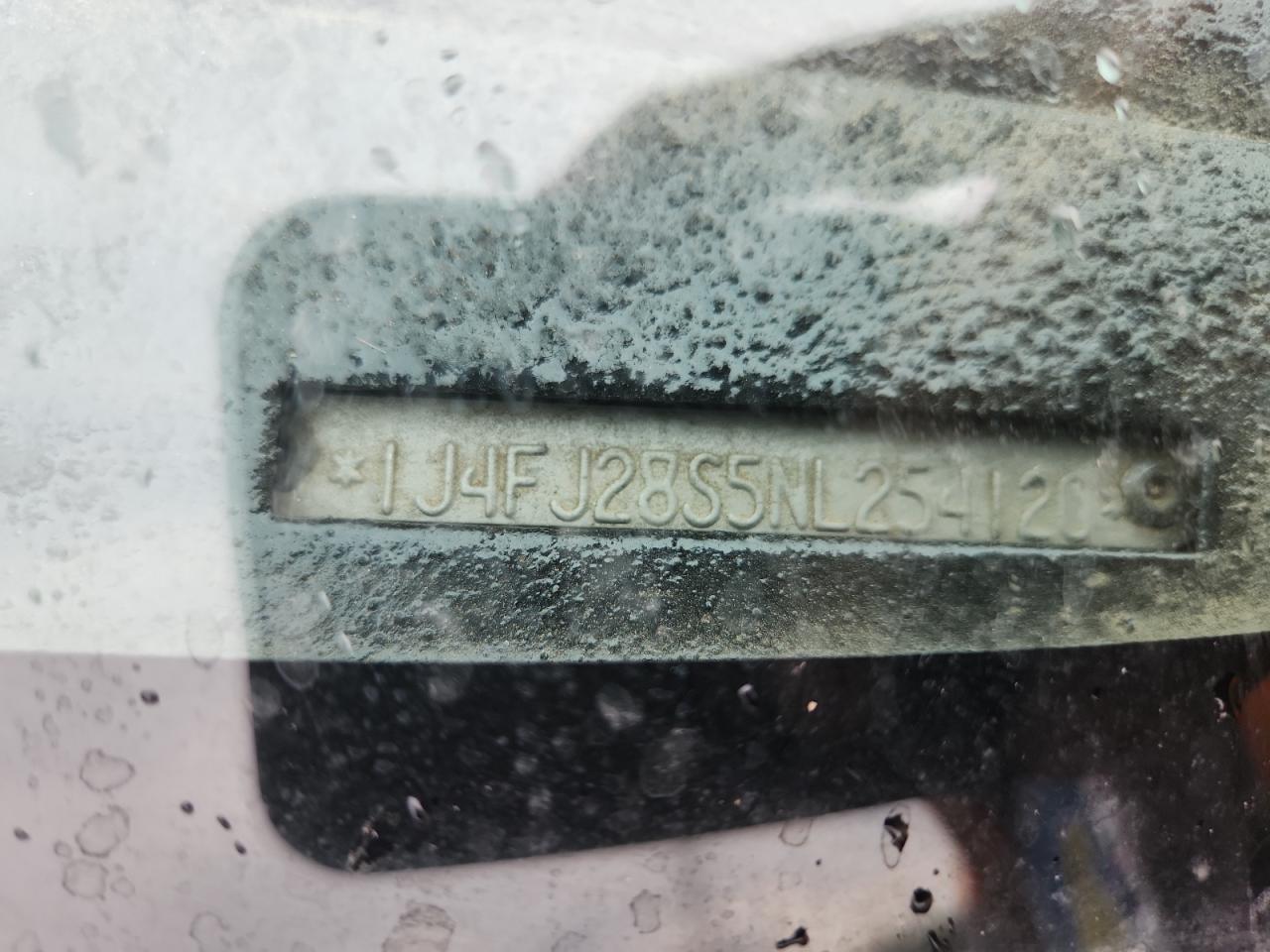 1992 Jeep Cherokee VIN: 1J4FJ28S5NL254120 Lot: 70031135