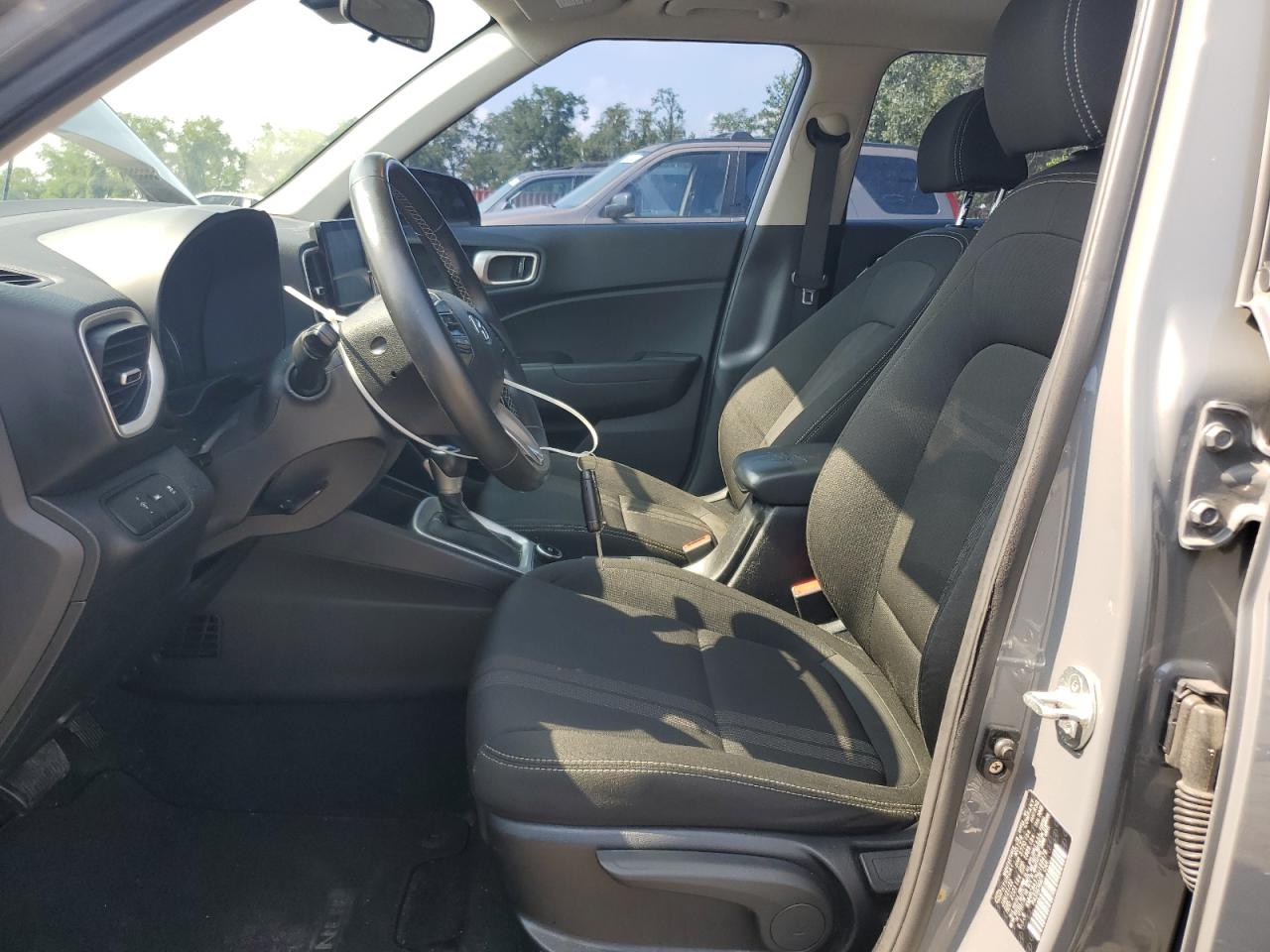 2022 Hyundai Venue Sel VIN: KMHRC8A37NU169479 Lot: 68710995