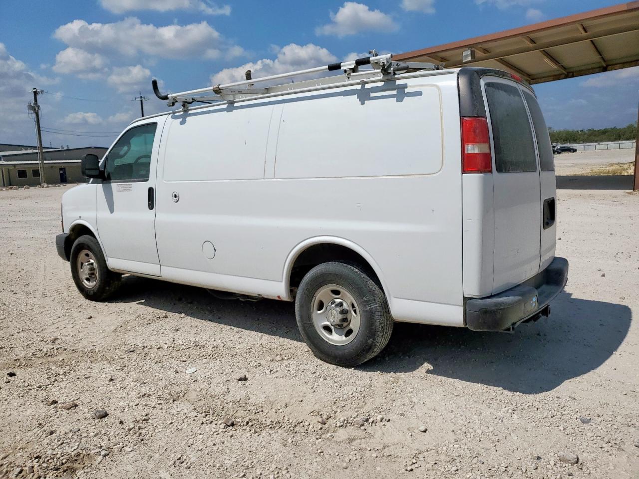 2016 Chevrolet Express G2500 white null gas 1GCWGAFF6G1140792 photo #3