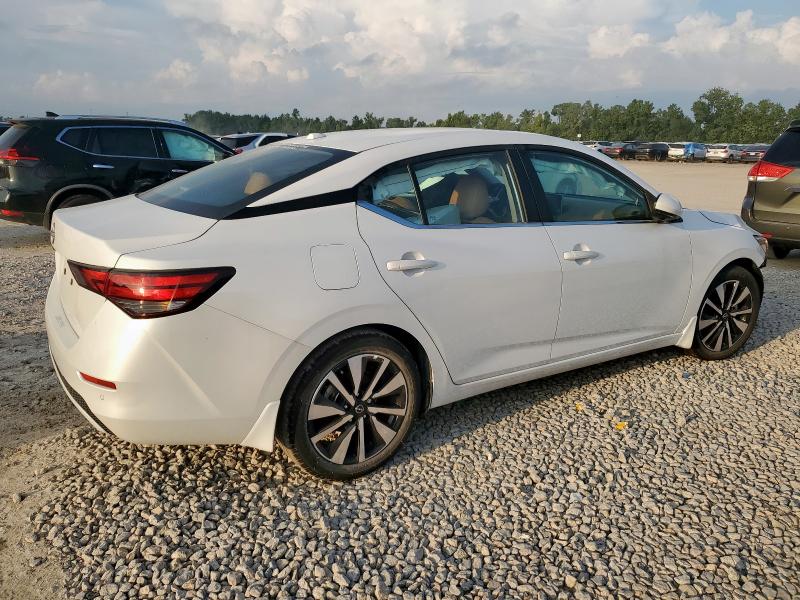 NISSAN SENTRA 2025 Белы