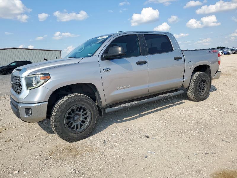  TOYOTA TUNDRA 2018 Серебристый