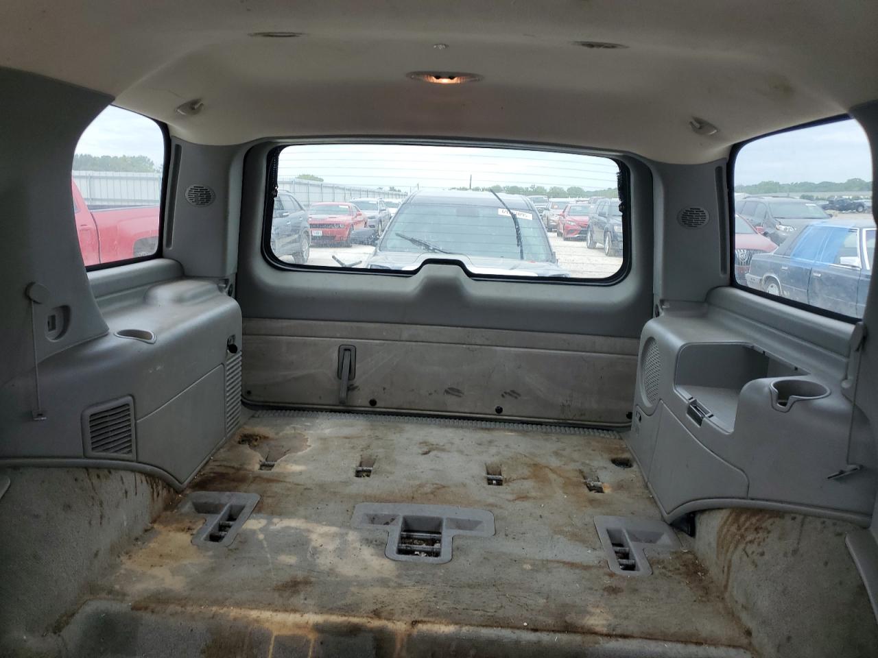 2004 Chevrolet Tahoe C1500 VIN: 1GNEC13V54R322166 Lot: 90008565