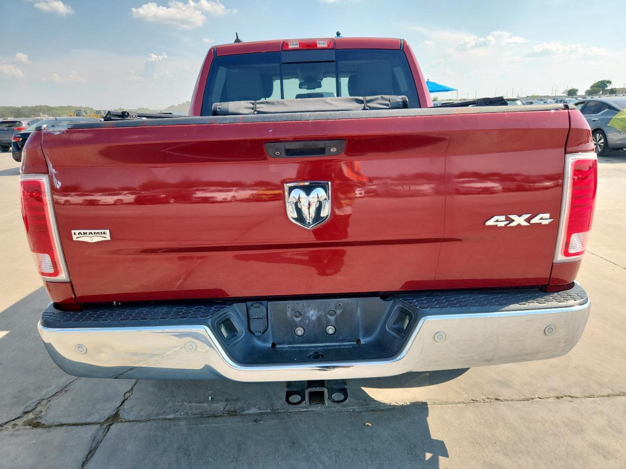 2015 Ram 1500 Laramie VIN: 1C6RR7NG3FS663224 Lot: 69000075