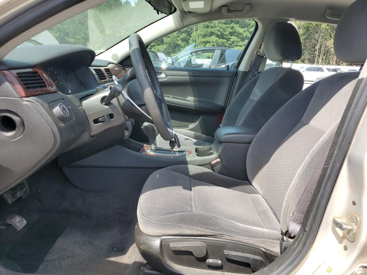 2010 Chevrolet Impala Ls VIN: 2G1WA5EK0A1102590 Lot: 70693215