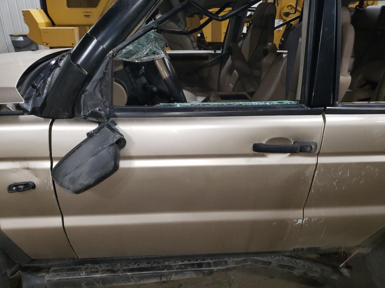 2000 Land Rover Discovery Ii VIN: SALTY1246YA235948 Lot: 70231385