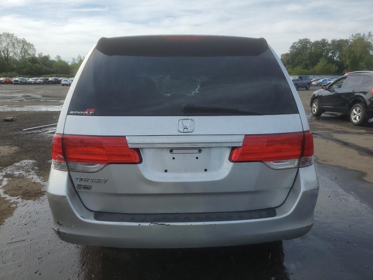 2009 Honda Odyssey Lx VIN: 5FNRL38299B003158 Lot: 70720485