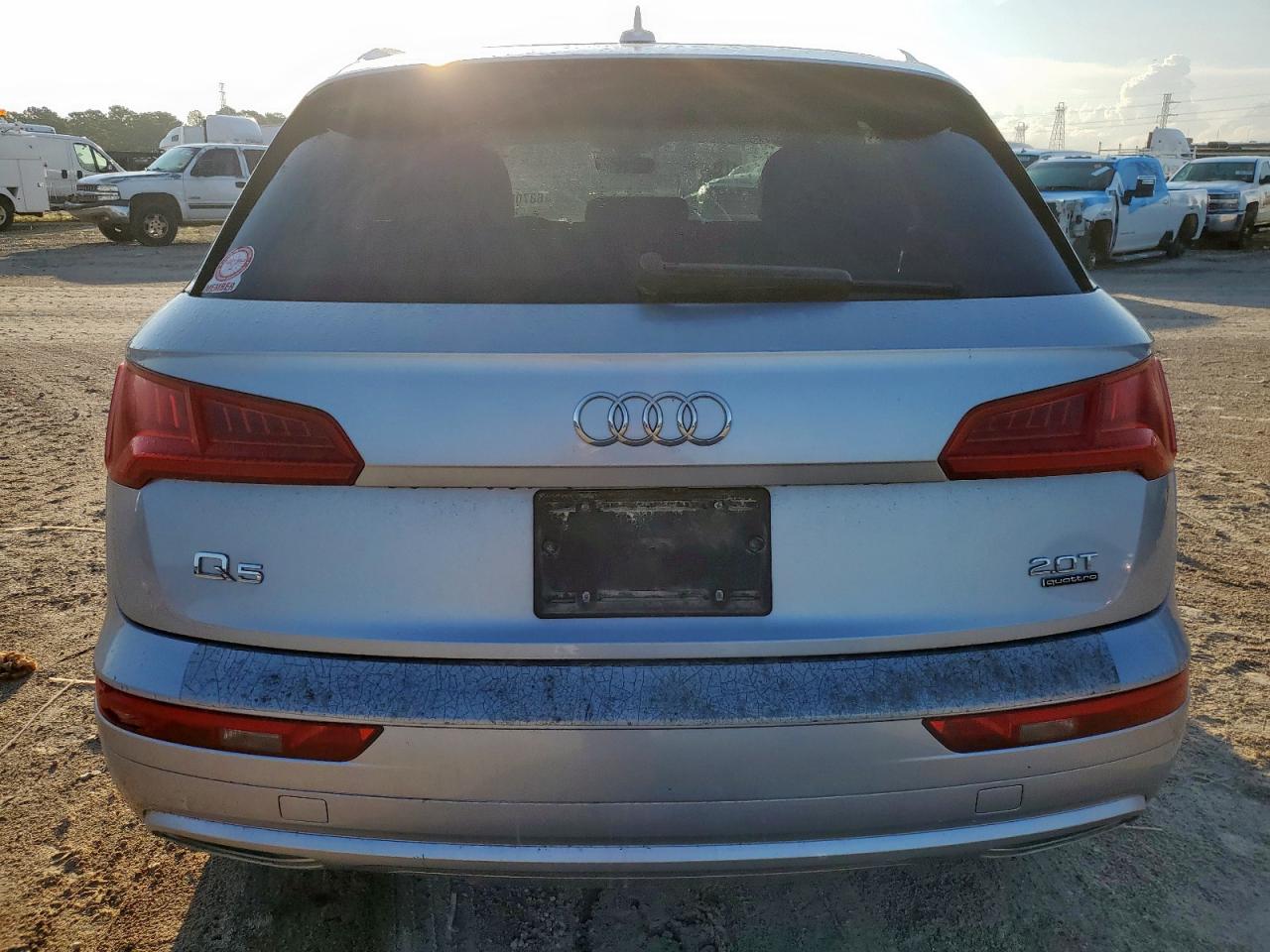 2018 Audi Q5 Premium VIN: WA1ANAFY0J2011959 Lot: 68700495