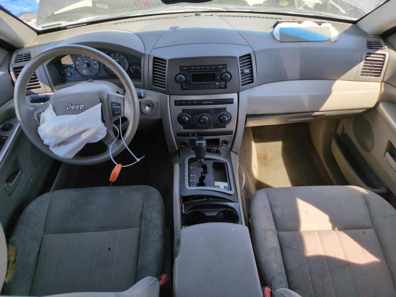 2005 Jeep Grand Cherokee Laredo VIN: 1J8HR48N25C593567 Lot: 68199745