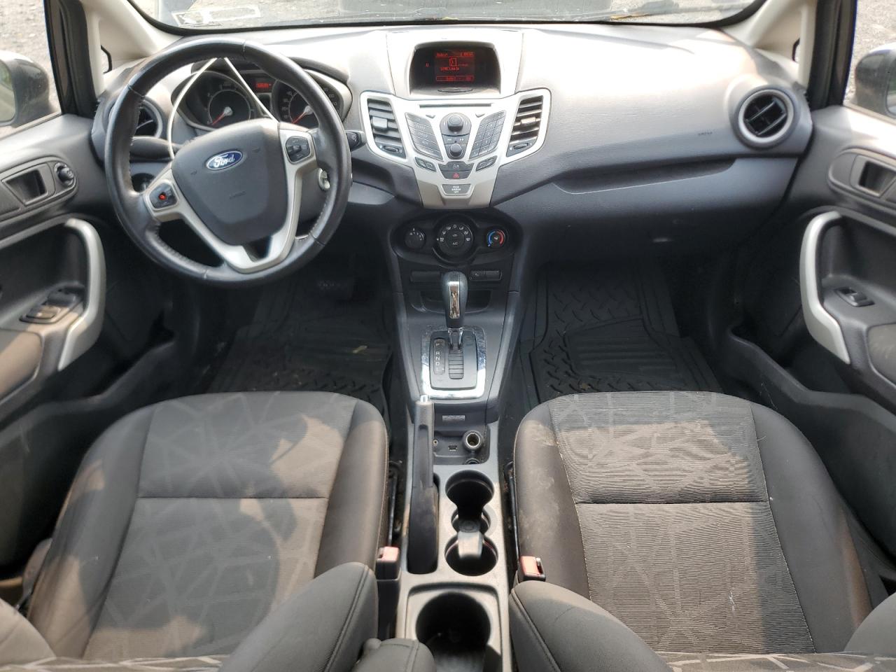 3FADP4BJ8DM227021 2013 Ford Fiesta Se