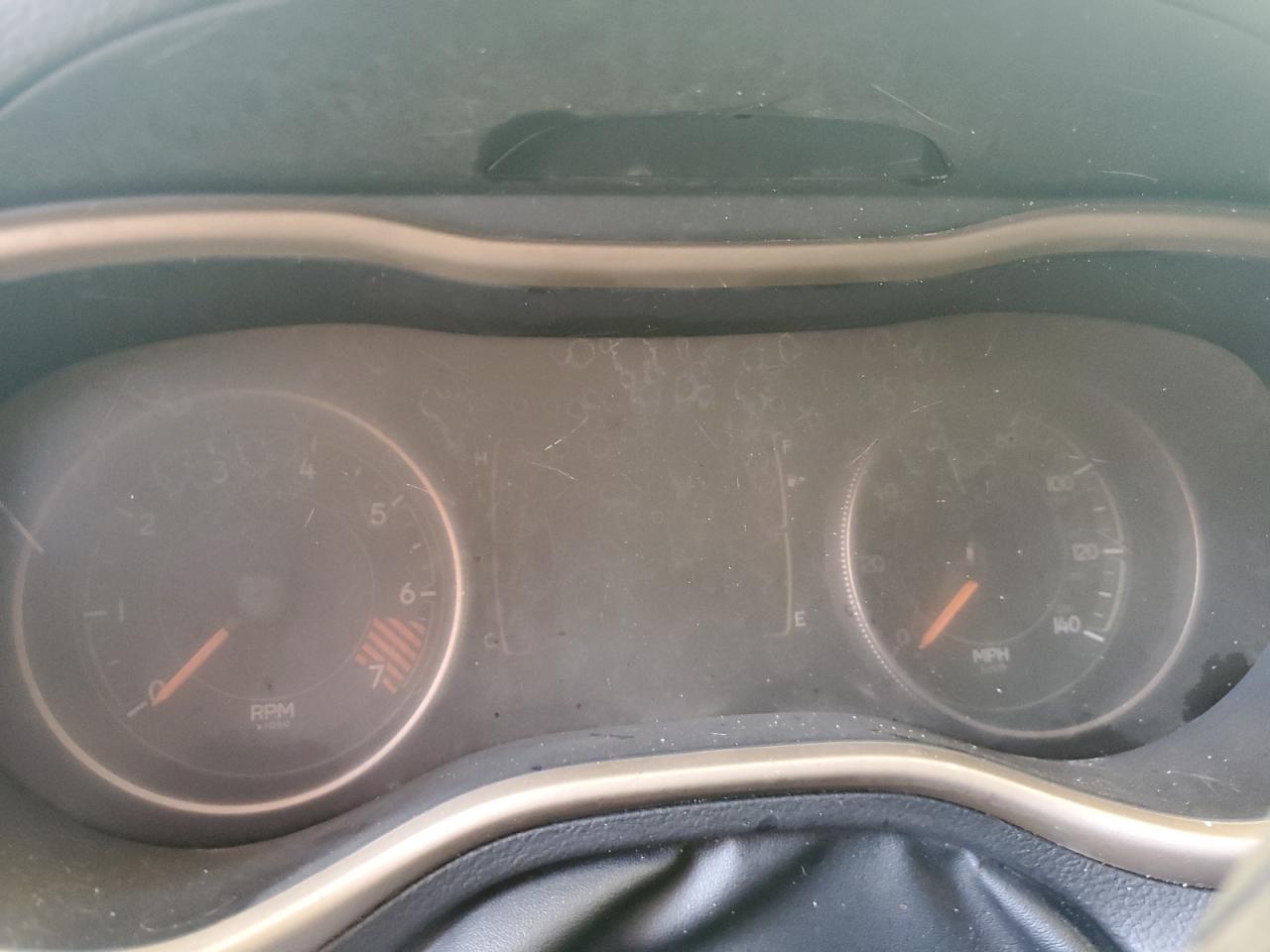 2015 Jeep Cherokee Latitude VIN: 1C4PJMCB4FW774158 Lot: 69181625