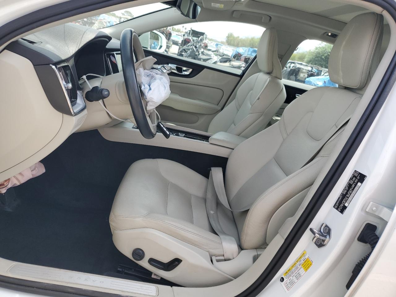 2020 Volvo S60 T5 Momentum VIN: 7JR102FK4LG065570 Lot: 70844115