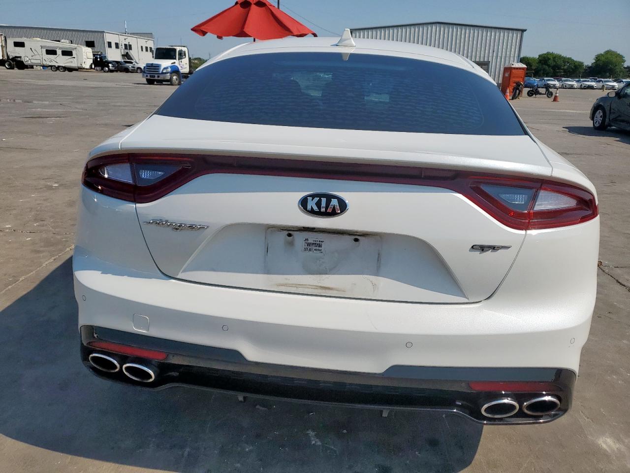 2018 Kia Stinger Gt2 VIN: KNAE55LC3J6018031 Lot: 70939105