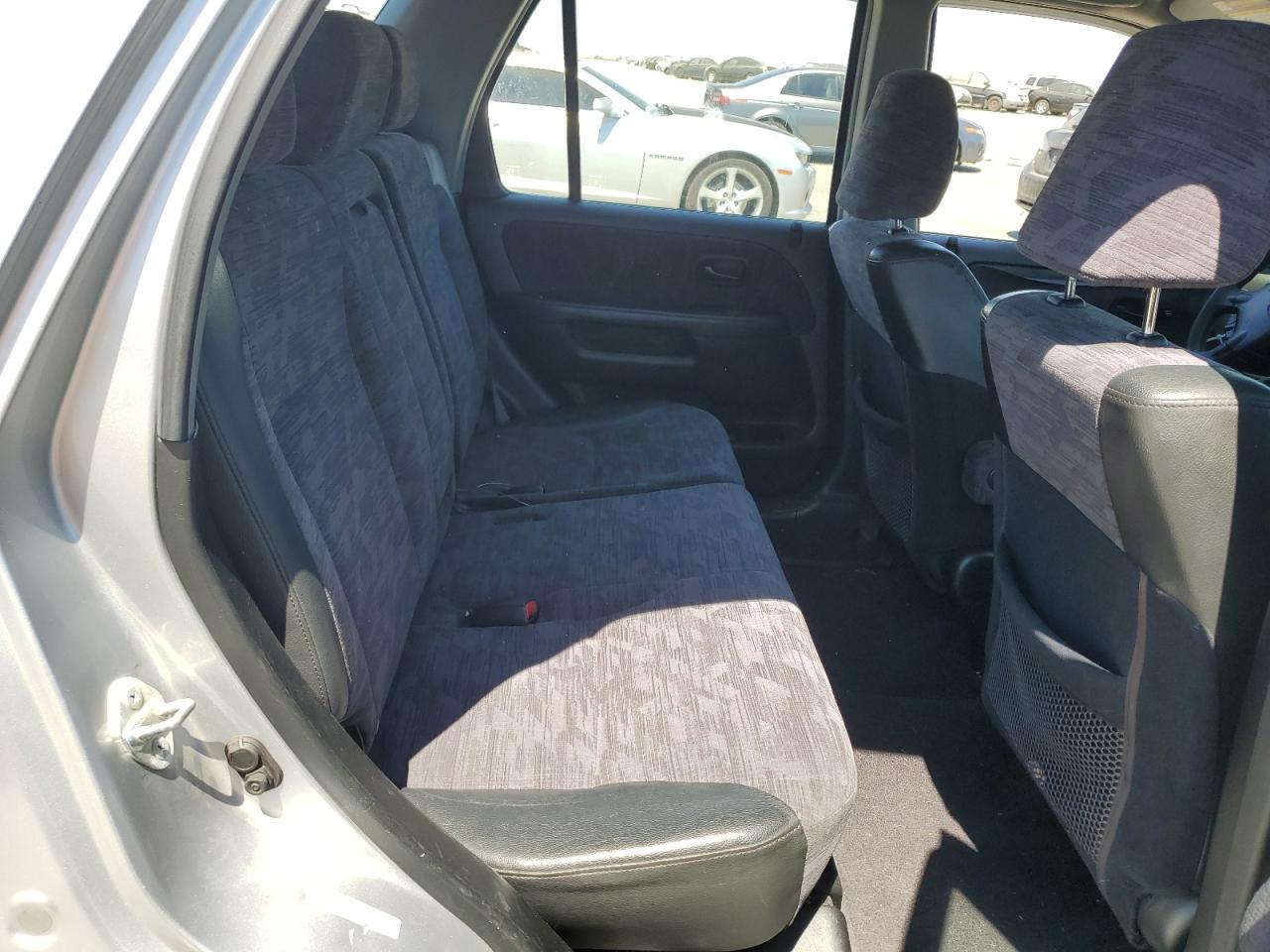 2002 Honda Cr-V Lx VIN: JHLRD684X2C005121 Lot: 68864785