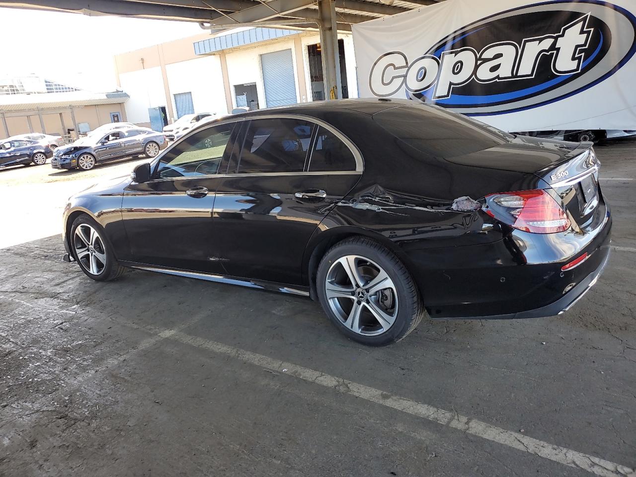 2019 Mercedes-Benz E 300 black null gas WDDZF4JBXKA544991 photo #3