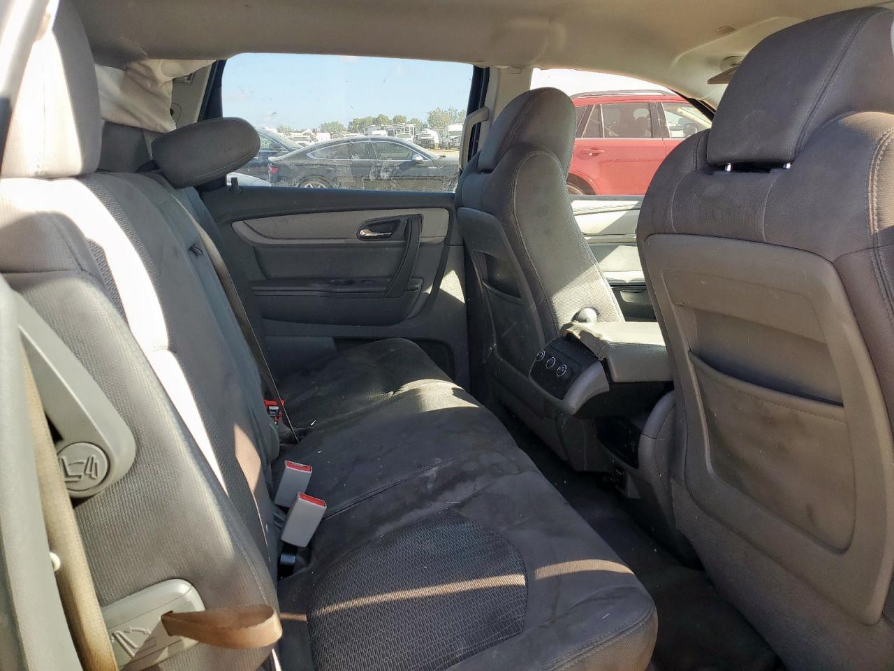 2016 Chevrolet Traverse Ls VIN: 1GNKRFED1GJ301093 Lot: 70008945