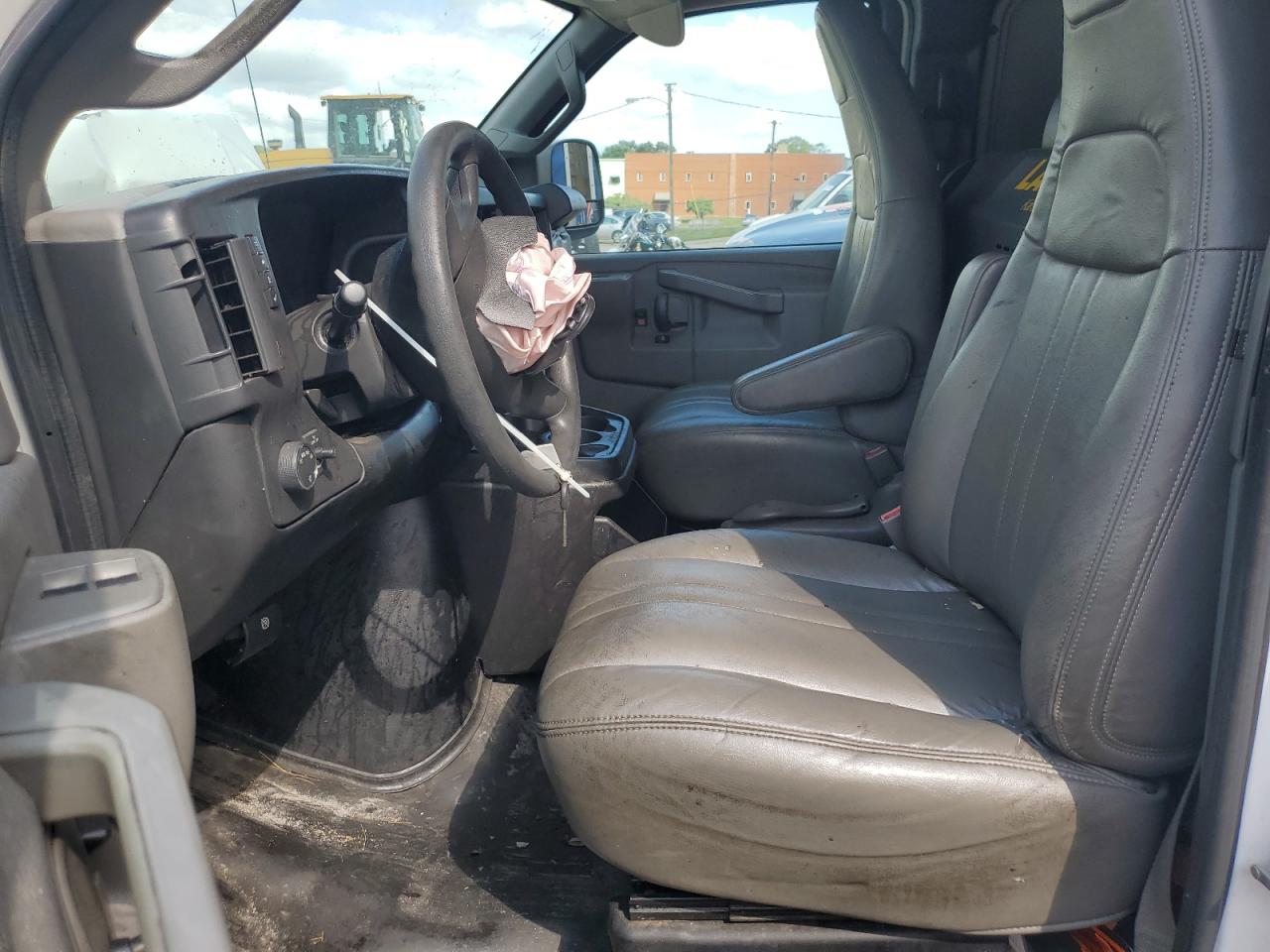 2017 Chevrolet Express G2500 VIN: 1GCWGAFF0H1109992 Lot: 67750185