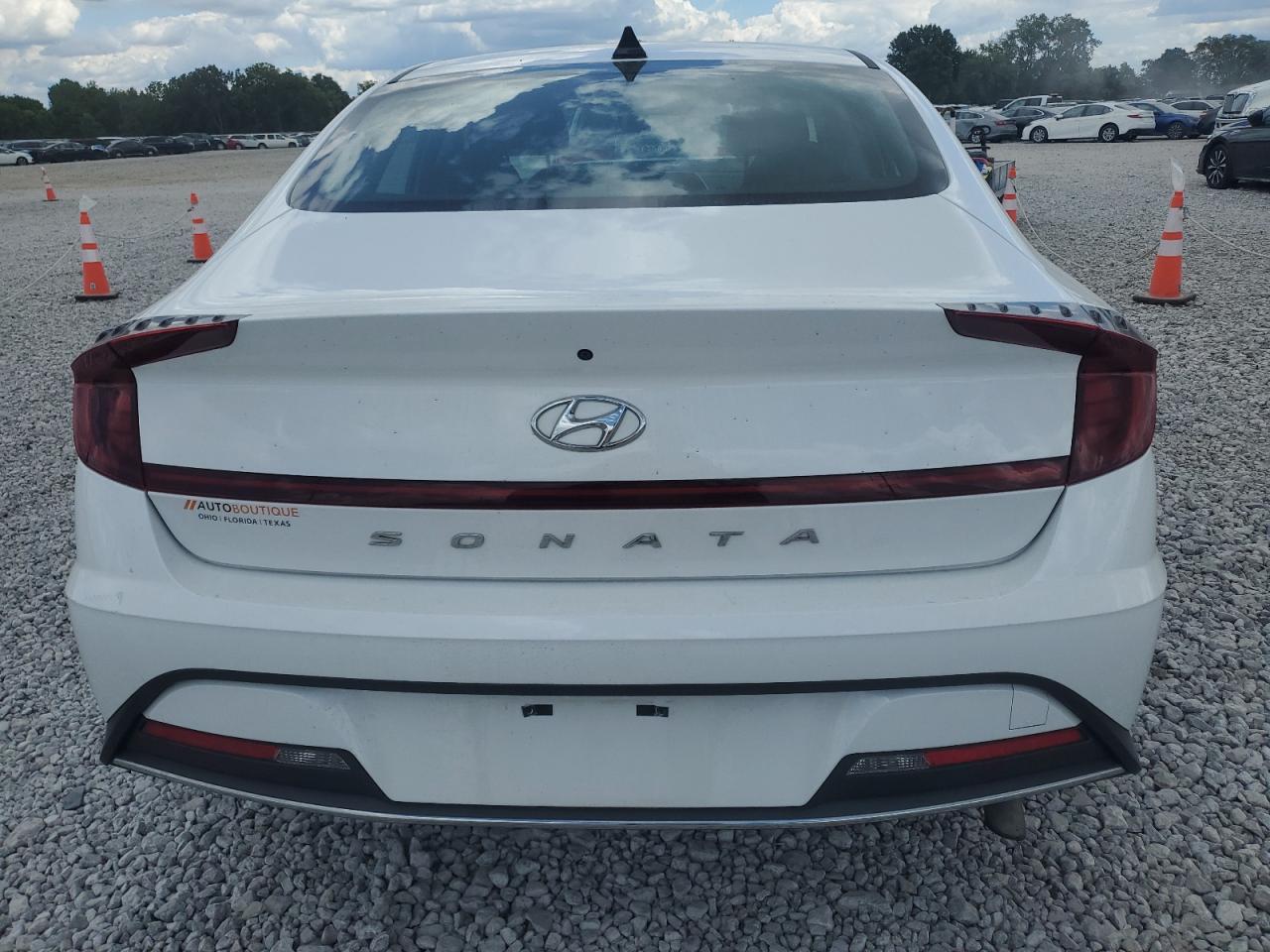 2022 Hyundai Sonata Se VIN: KMHL24JA8NA240111 Lot: 70659145