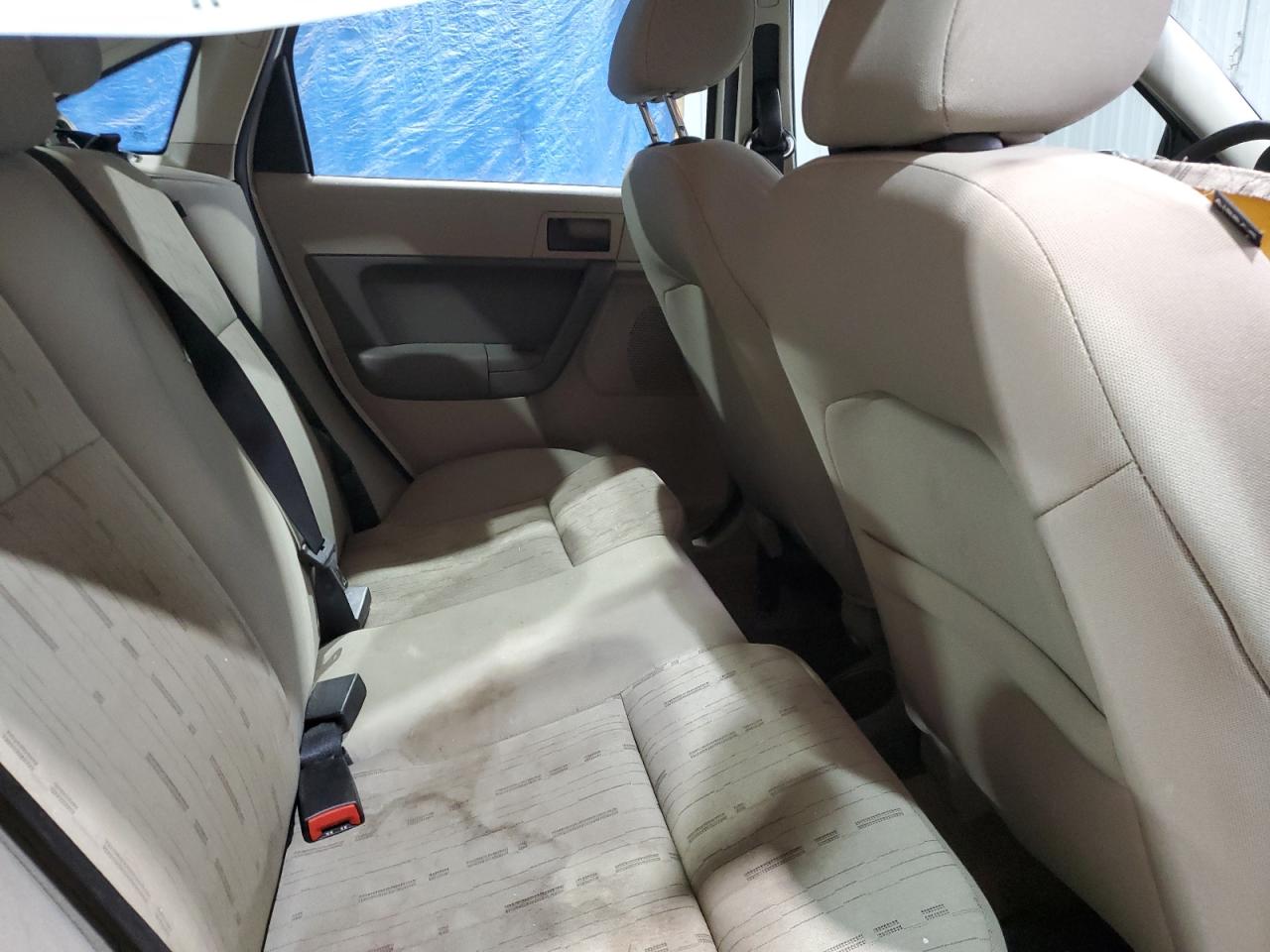 2010 Ford Focus Se VIN: 1FAHP3FN7AW188927 Lot: 70708995