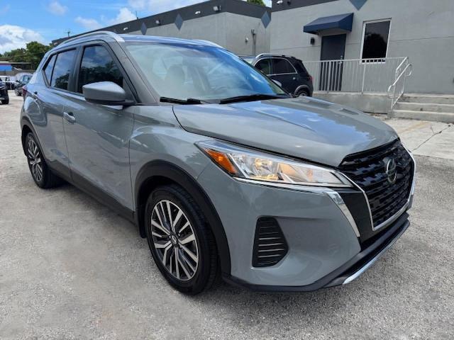 2021 NISSAN KICKS SV  