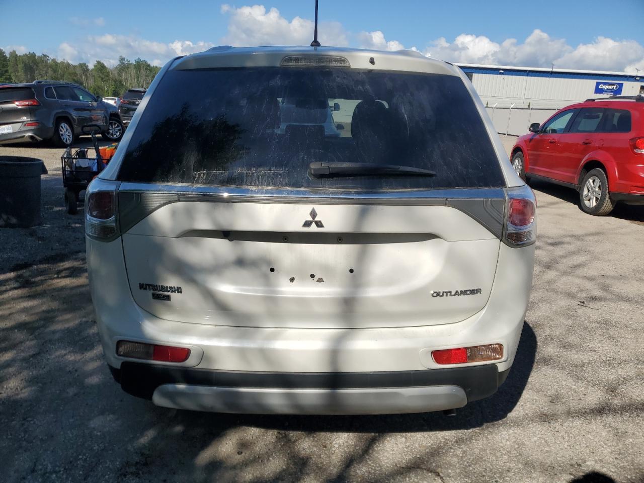 2015 Mitsubishi Outlander Es VIN: JA4AZ2A31FZ603603 Lot: 69645395