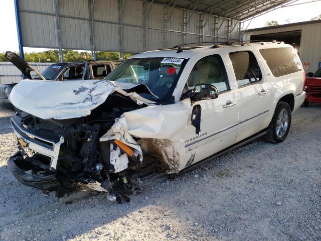 Parquets CHEVROLET SUBURBAN 2013 Biały