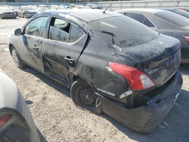 Sedans NISSAN VERSA 2015 Czarny