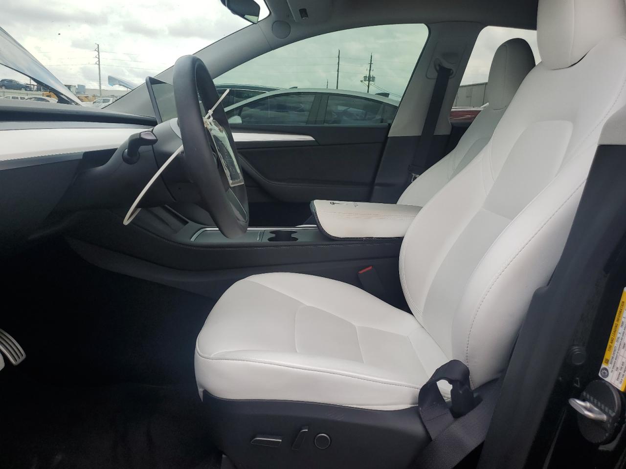 7SAYGDEF9PF751499 2023 Tesla Model Y