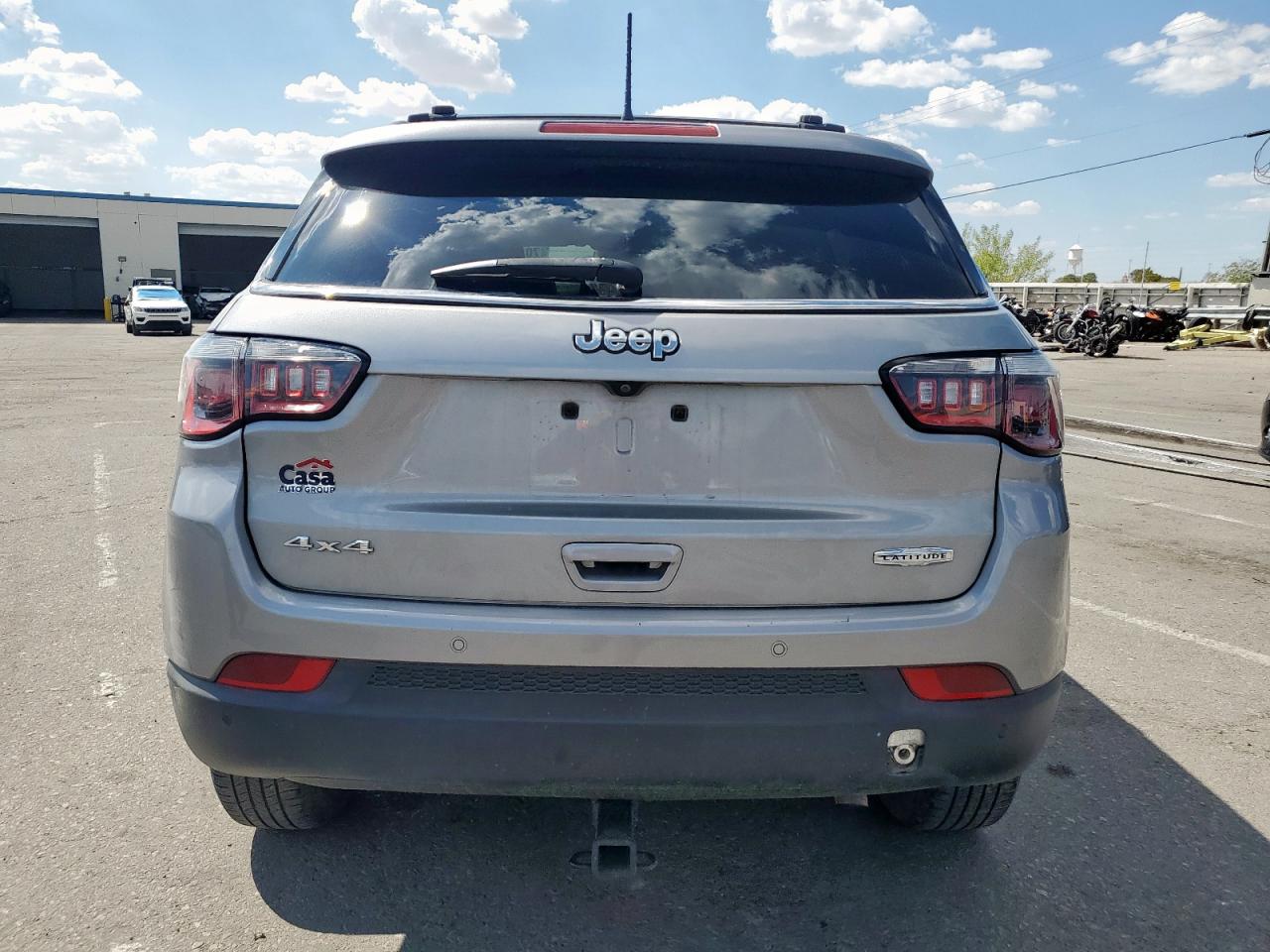 2018 Jeep Compass Latitude VIN: 3C4NJDBB0JT393446 Lot: 70187065
