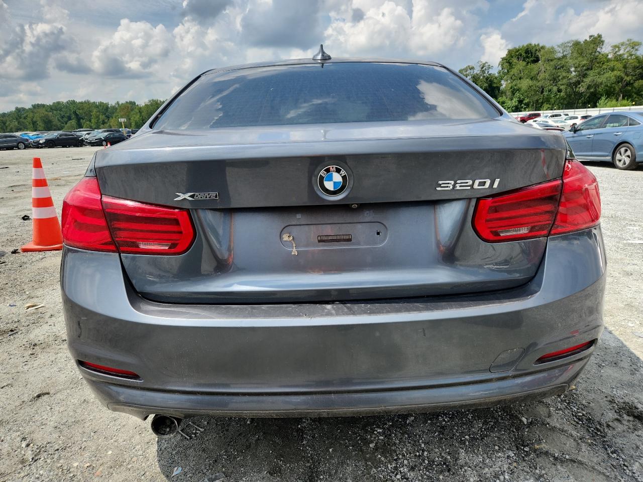 2018 BMW 320 Xi VIN: WBA8E5G55JNU47136 Lot: 69310665