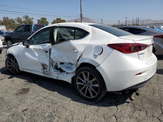  MAZDA 3 2018 Белы