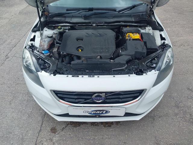 2013 VOLVO V40 SE D2