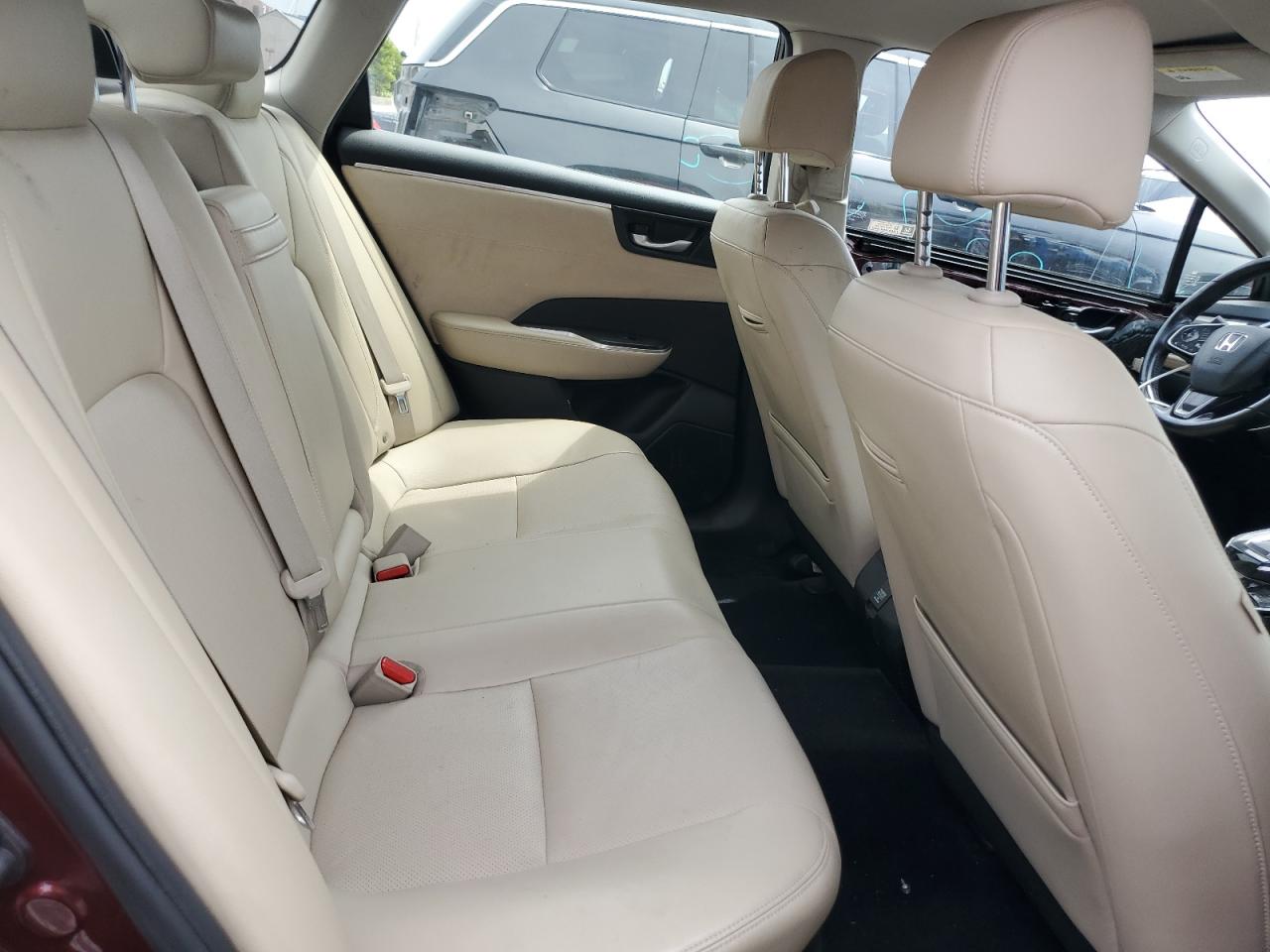 2018 Honda Clarity Plug-In Hybrid Touring VIN: JHMZC5F31JC021502 Lot: 43312841