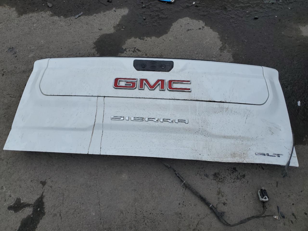 2024 GMC Sierra K1500 Slt VIN: 3GTUUDE86RG121443 Lot: 67105105