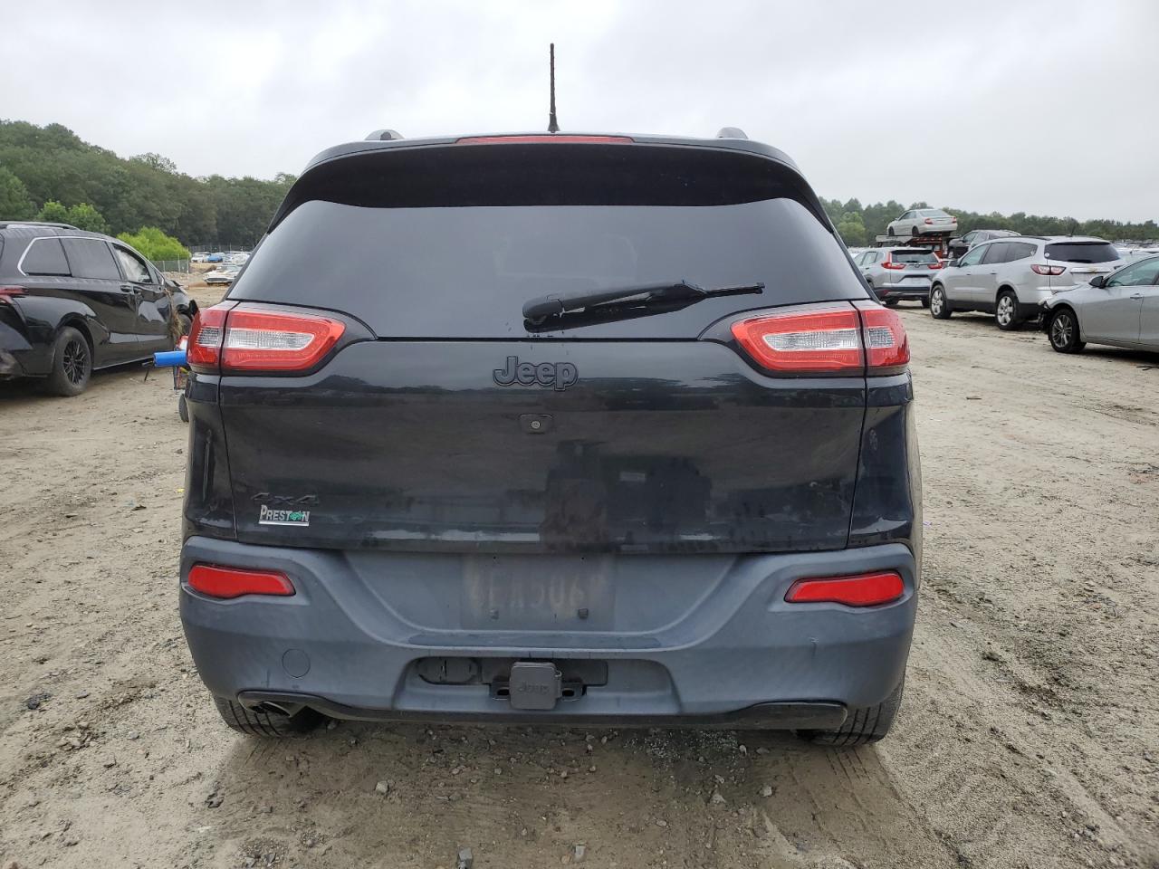 2015 Jeep Cherokee Latitude VIN: 1C4PJMCB5FW764383 Lot: 67193455