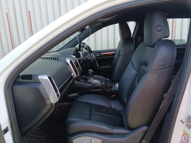 2012 PORSCHE CAYENNE V6