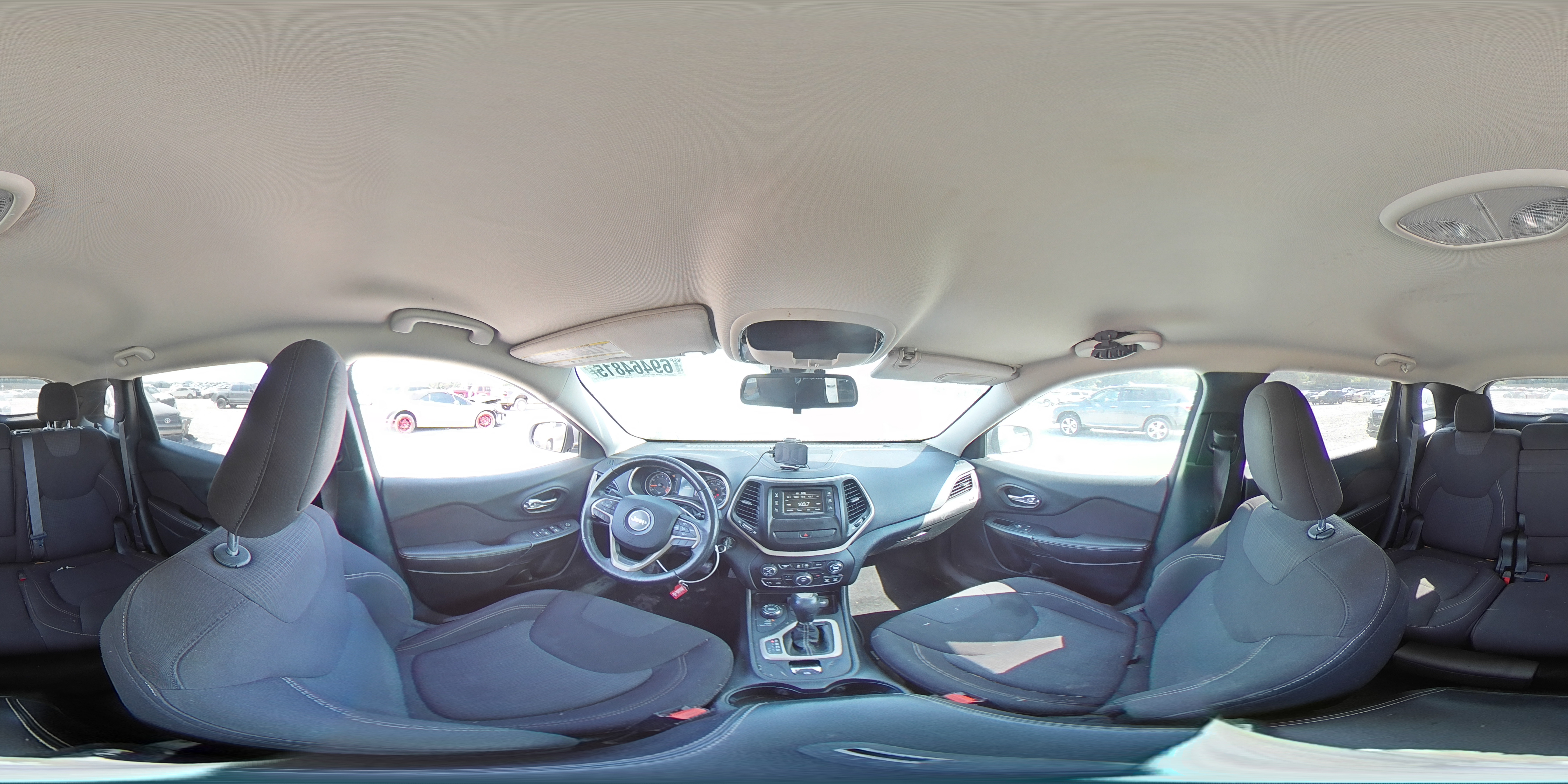 2015 Jeep Cherokee Latitude VIN: 1C4PJMCS2FW740185 Lot: 69464815