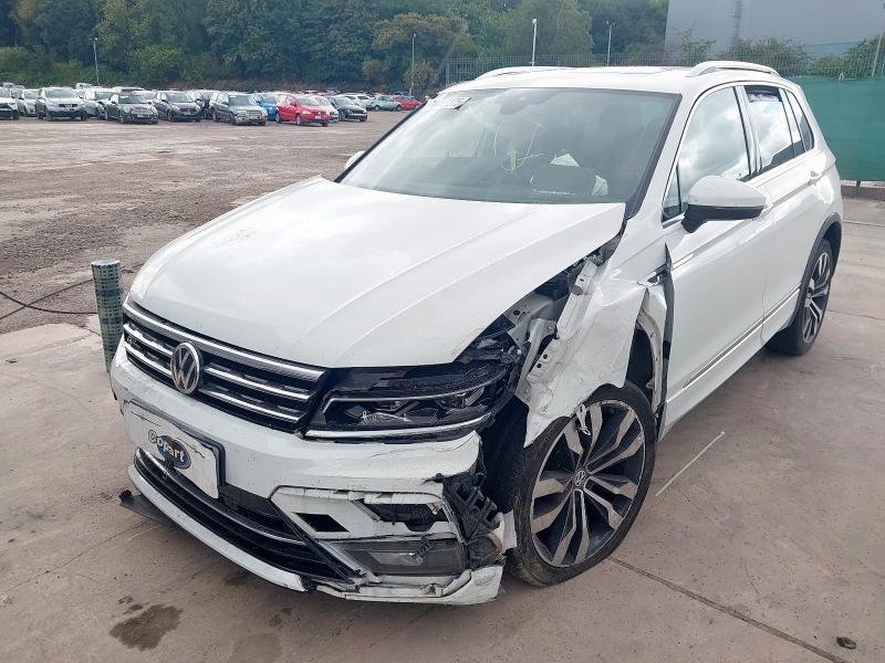 2020 VOLKSWAGEN TIGUAN R-LINE TECH TDI S-  for sale at Copart WESTBURY