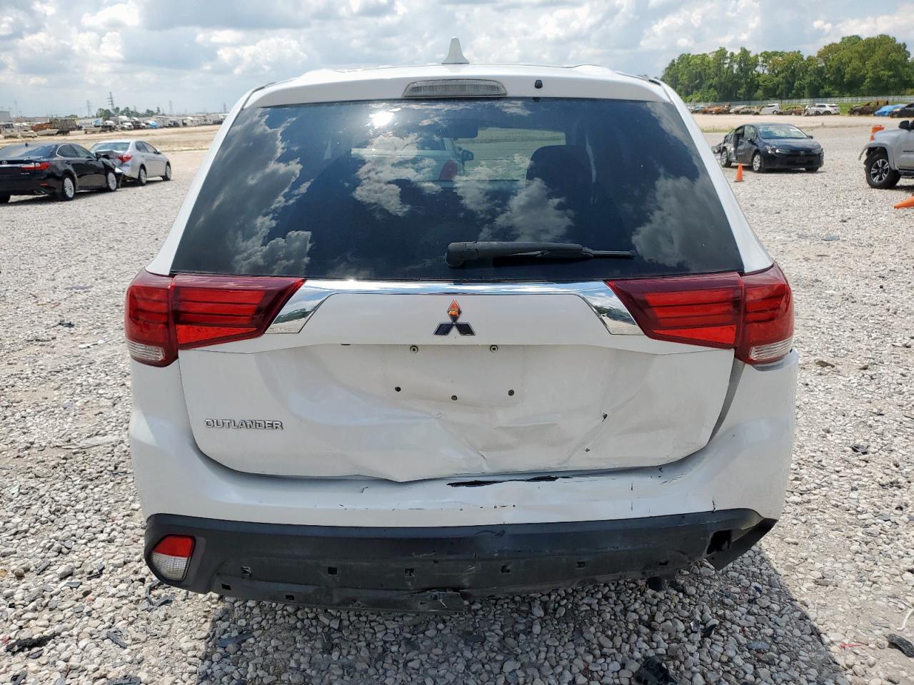 2020 Mitsubishi Outlander Es VIN: JA4AD2A31LZ013623 Lot: 68394465