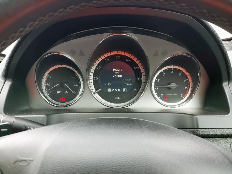 2011 MERCEDES-BENZ C180 BLUE-CY SPORT CGI A 