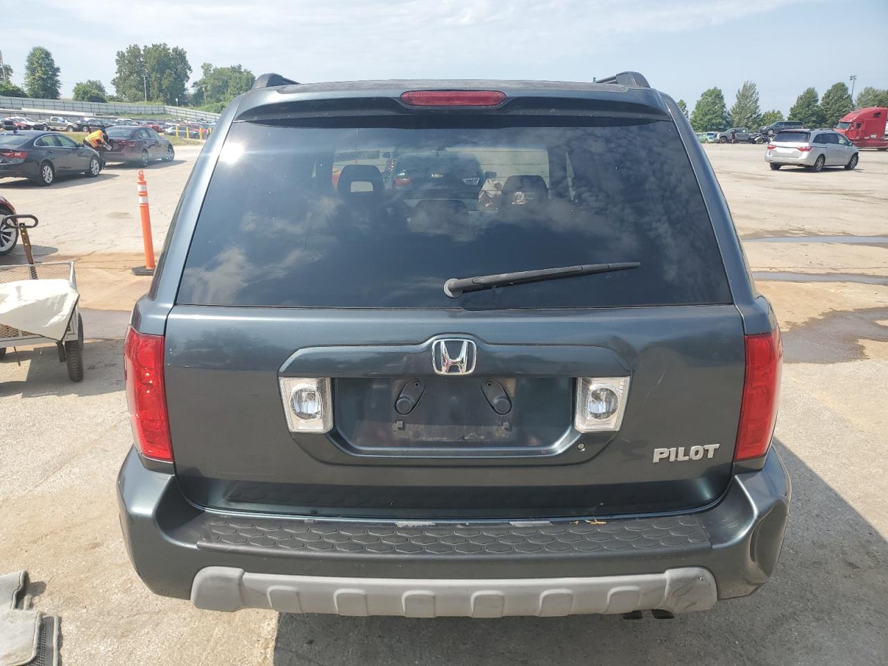 2005 Honda Pilot Exl VIN: 5FNYF18515B060157 Lot: 68288095