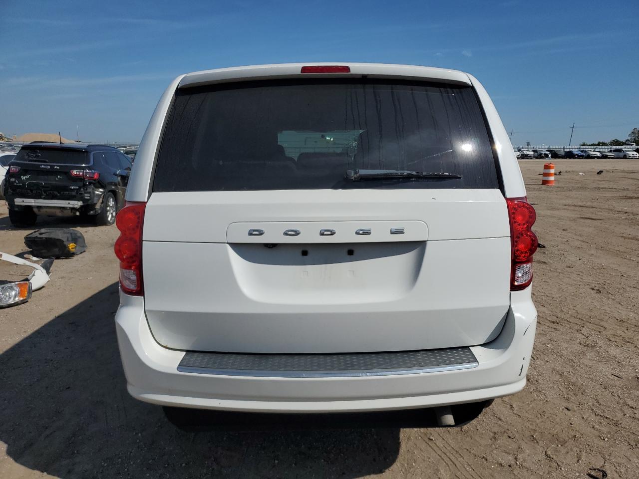 2017 Dodge Grand Caravan Se VIN: 2C7WDGBG5HR618355 Lot: 70754235