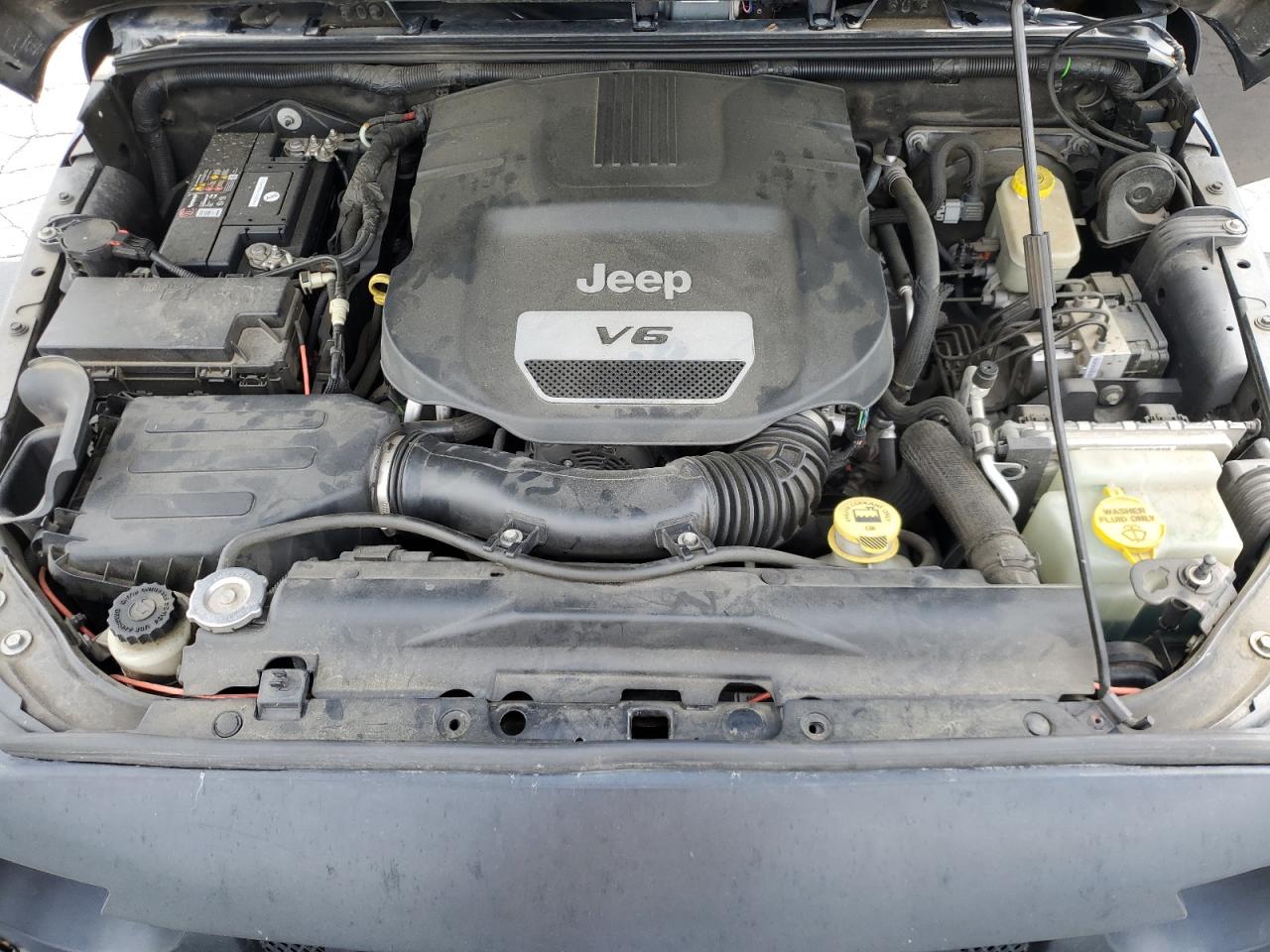 2014 Jeep Wrangler Unlimited Sahara VIN: 1C4HJWEG0EL321681 Lot: 67100235