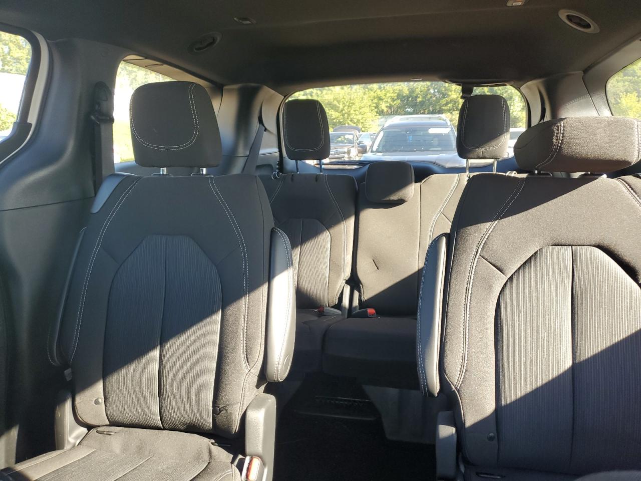 2023 Chrysler Pacifica Touring VIN: 2C4RC1FG2PR555427 Lot: 70376465