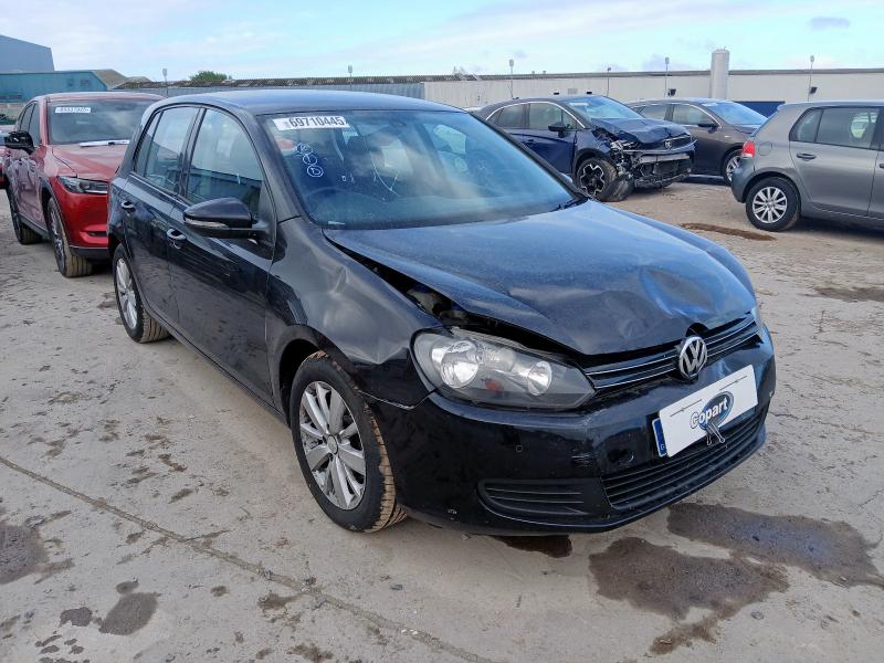 2011 VOLKSWAGEN GOLF MATCH