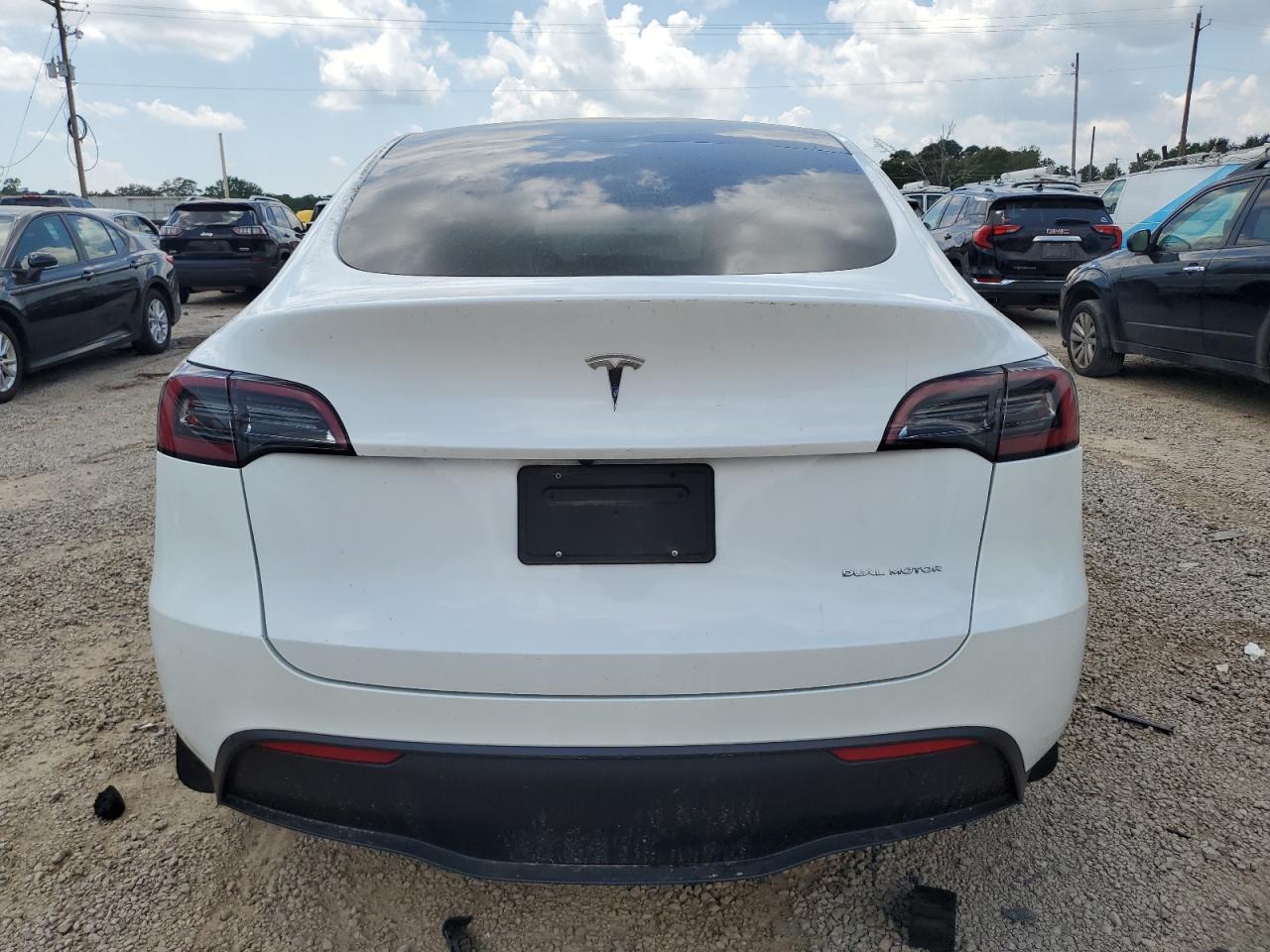 2023 Tesla Model Y VIN: 7SAYGDEE5PF690904 Lot: 67058755