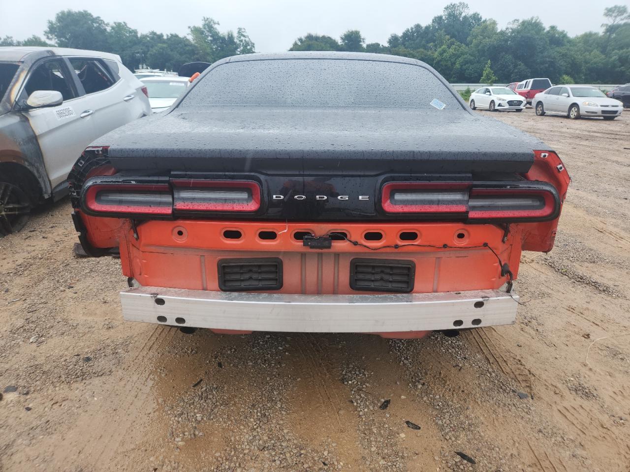 2016 Dodge Challenger Sxt VIN: 2C3CDZAG4GH353787 Lot: 68472365